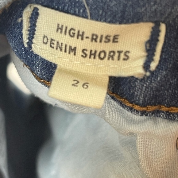 Madewell High-Rise Denim Shorts in Derby Wash: Button-Front Edition Size 26 - Picture 3 of 8